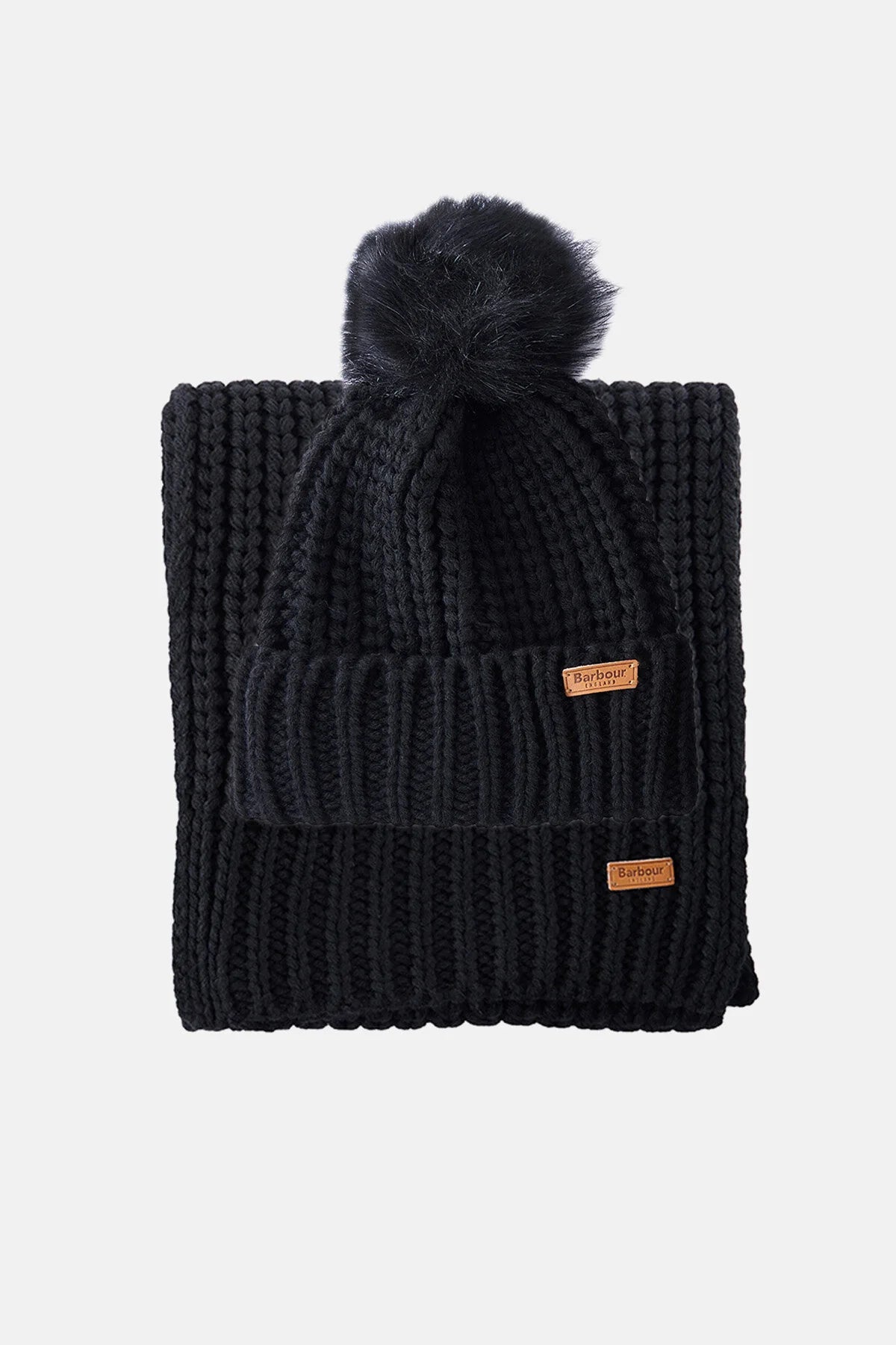 Saltburn Beanie & Scarf Gift Set - BLACK