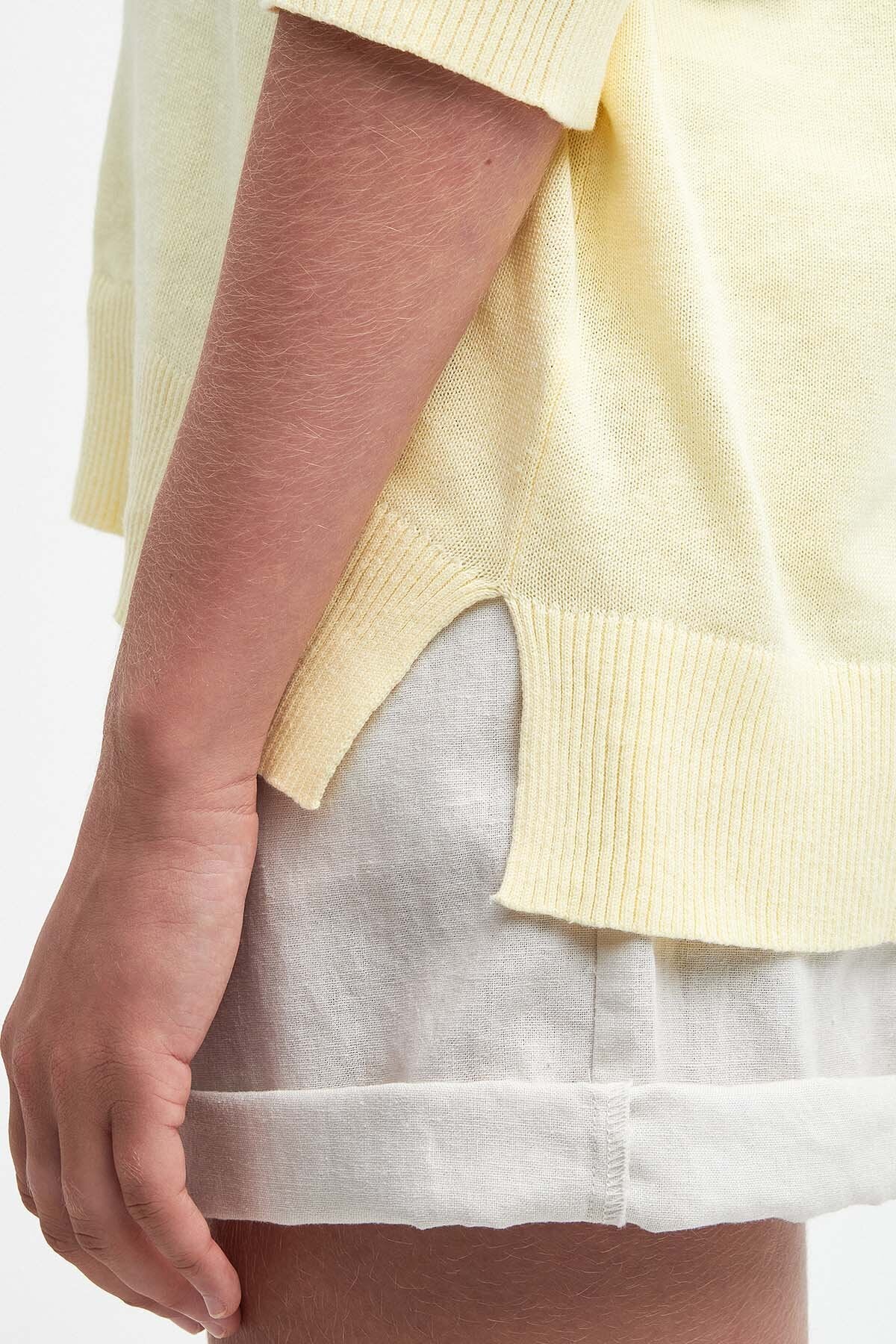 Annie V-Neck Jumper - LEMON SOUFFLE