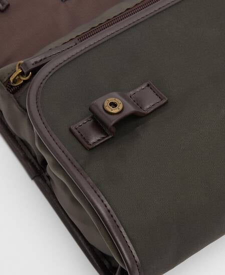 Waxed Hanging Washbag
