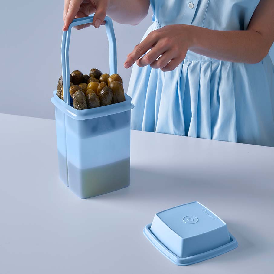 PickADeliContainer